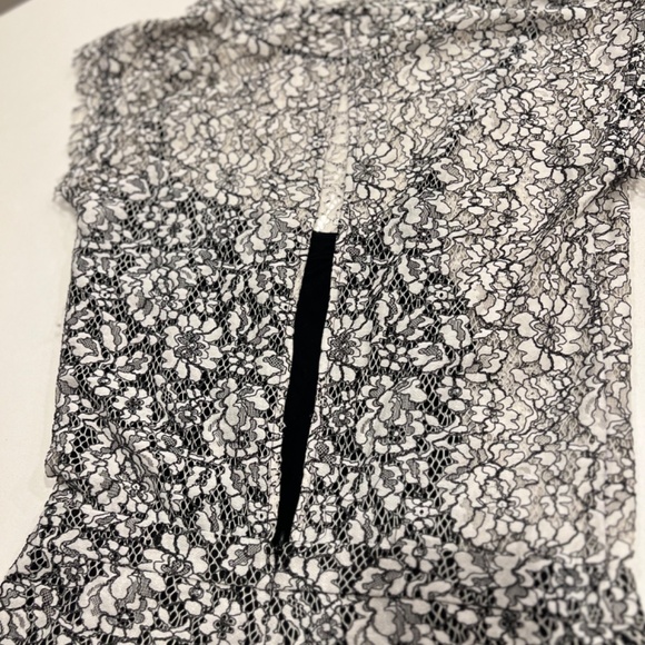 CHIC Lace romper ( from Supertrash). Black and white size 36. 60$ - Picture 7 of 9